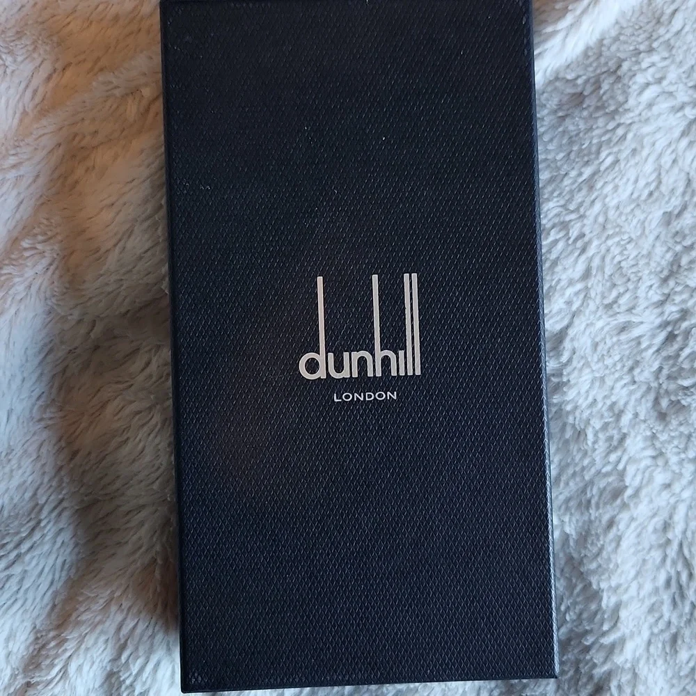 Dunhill 🌸 description